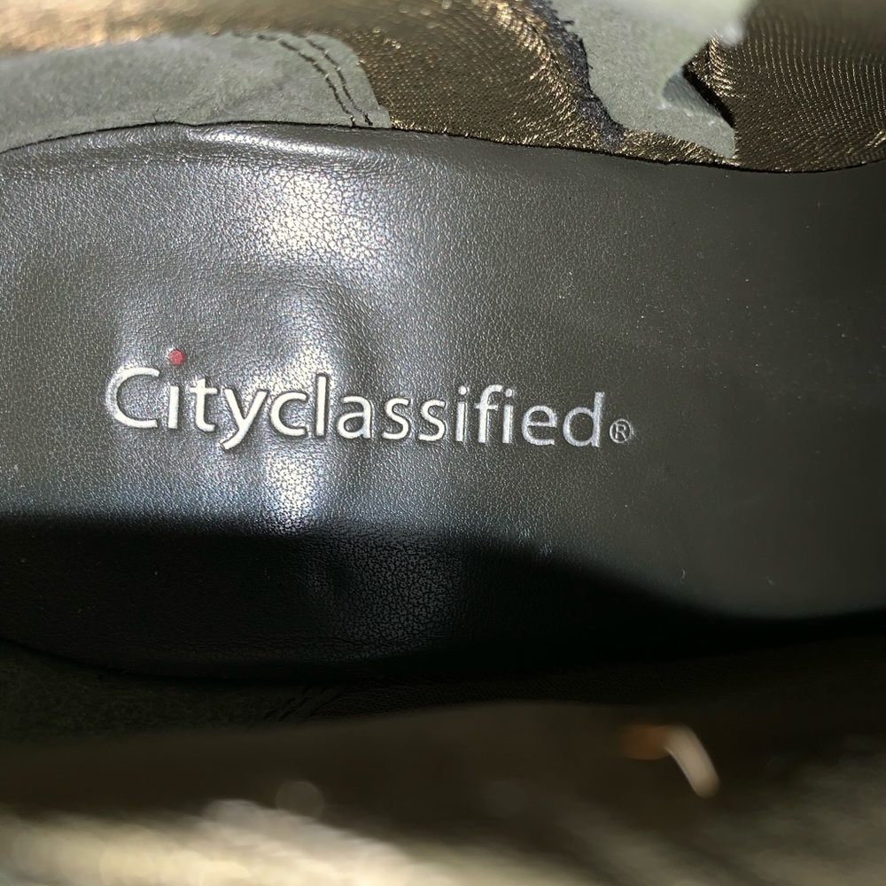 Tillys brown zip up heel boot booties - Picture 8 of 8